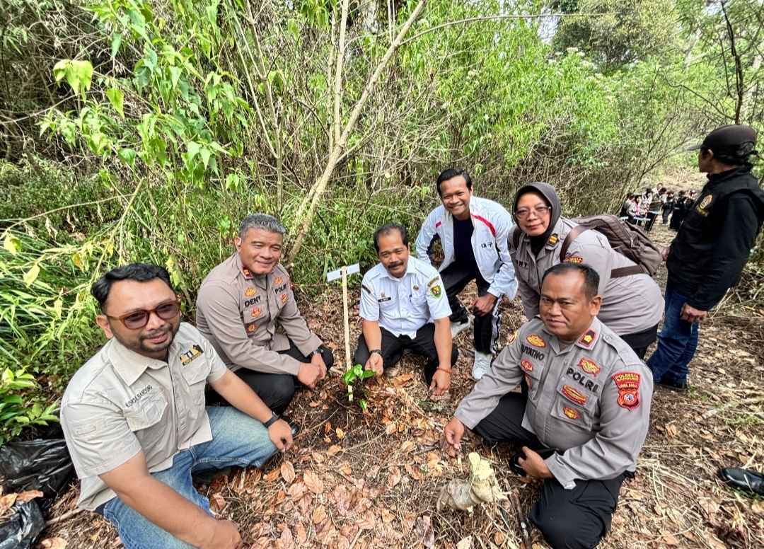 HUT ke-28 IJTI Korda Bandung di Kamojang, Kapolsek Ibun Ajak Jaga Kelestarian Hutan