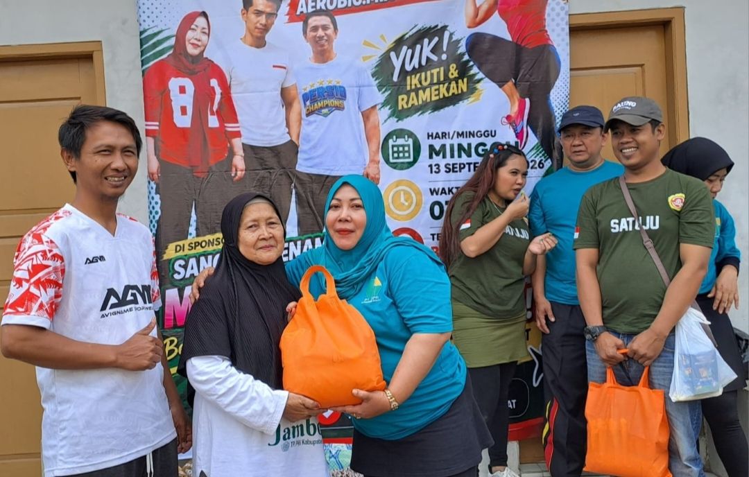 Sehat Sauyunan Bersama Mia Geboy dan BPR Citradana Rahayu, Dorong Warga Bojongsoang Hidup Sehat dan Peduli Sesama