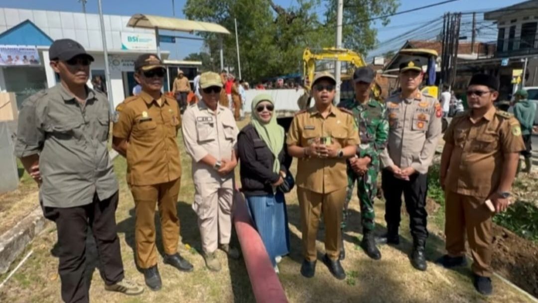 Forkopimcam Ciparay Pastikan Pengerjaan Program Pentahelix Berjalan Lancar, Normalisasi Irigasi Cigugur Dimulai