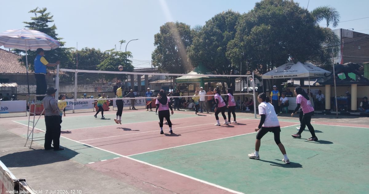 Club Sahate Tumbangkan Tim Voli Puteri Polsek Majalaya 3-0, Turnamen Hari Bhayangkara ke-80 Berlangsung Meriah