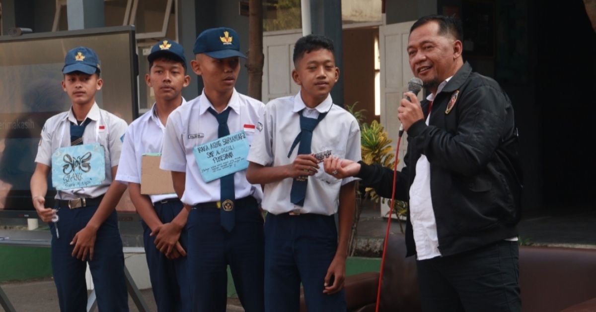 Hadiri Pembukaan MPLS di SMK 2 LPPM RI Majalaya, Polsek Majalaya Ajak Pelajar Taat Hukum dan Jauhi Kenakalan Remaja