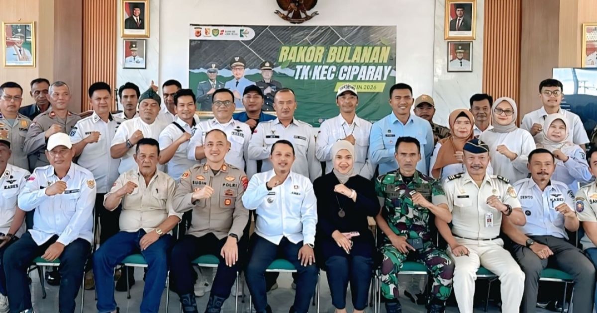 Camat Anjar Lugiyana Gelar Rakor Bulanan, Evaluasi Genap Satu Tahun Memimpin Kecamatan Ciparay
