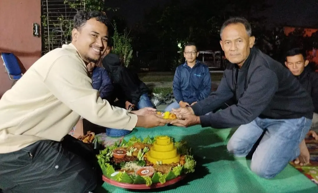 Pembangunan Jembatan Sukabirus Resmi Dimulai, Warga Gelar PotongTumpeng dan Doa Bersama