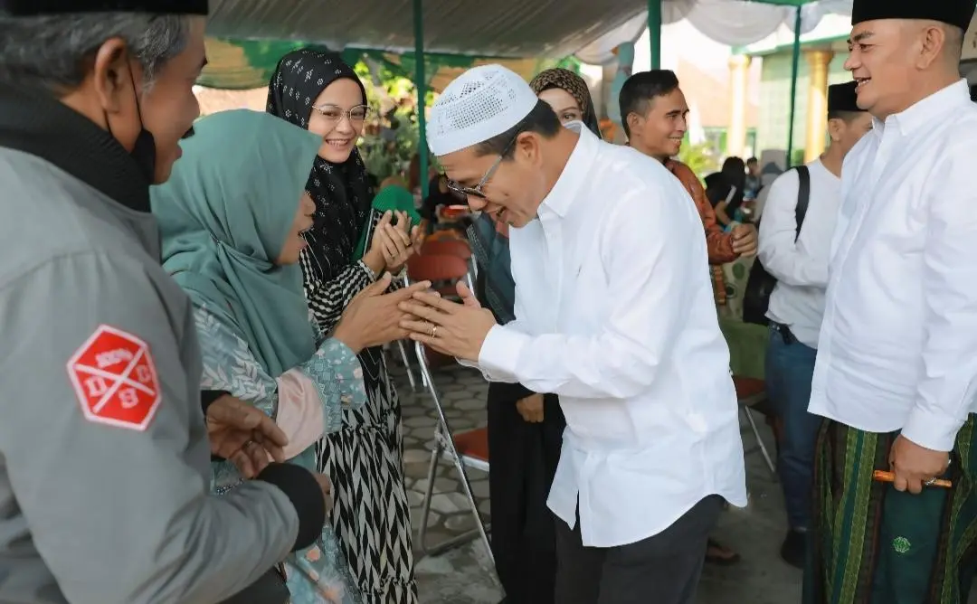 Bupati KDS Tunjukkan Kepedulian Sosial Lewat Khitanan Massal di Hari Idul Adha
