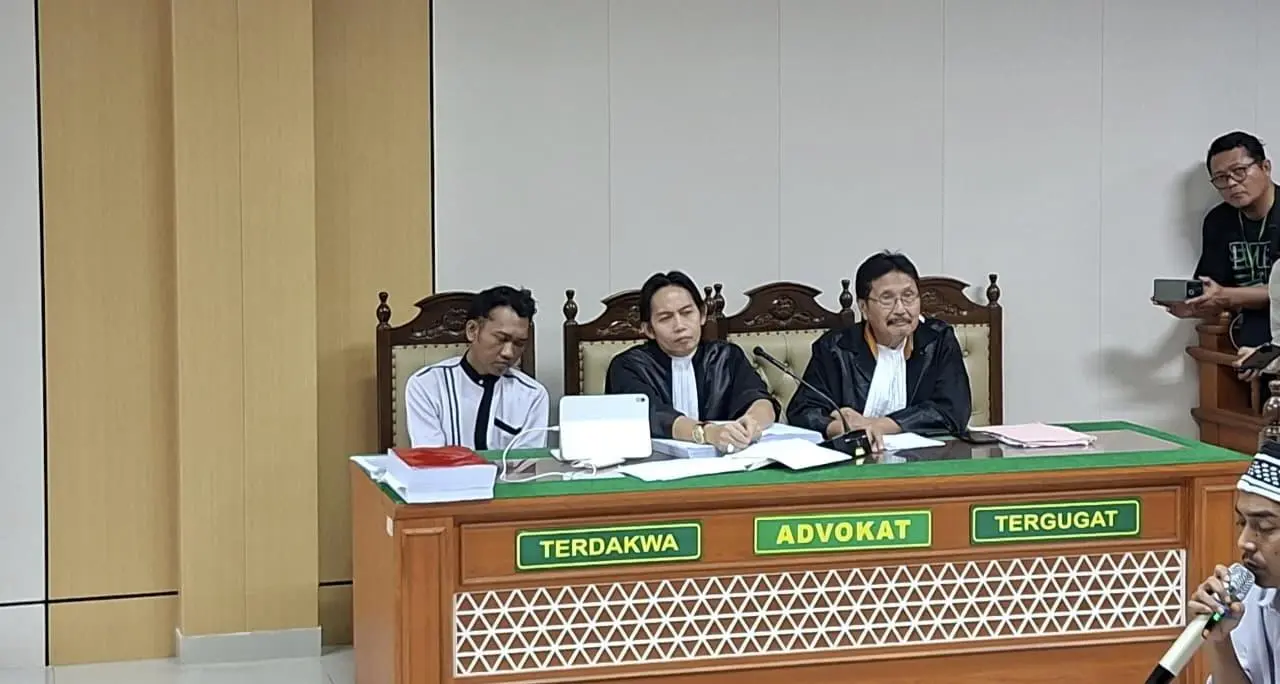 Saksi Mahkota “Pecat” Pengacara di Tengah Sidang, Drama Kasus Paoman Memanas di PN Indramayu