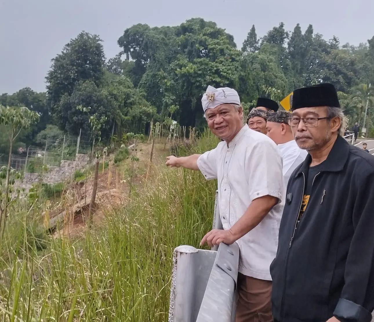Budayawan Jabar Sampaikan Keprihatinan kepada Ketum MASDA Jabar terkait Kerusakan Cagar Budaya Sumur Tujuh Batutulis