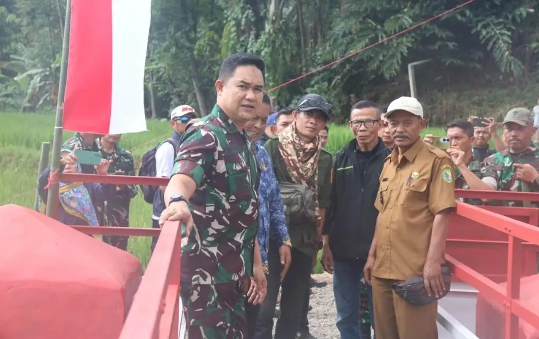 Letkol Kav Samto Betah Tinjau Jembatan Garuda, Siap Diresmikan untuk Keselamatan Warga
