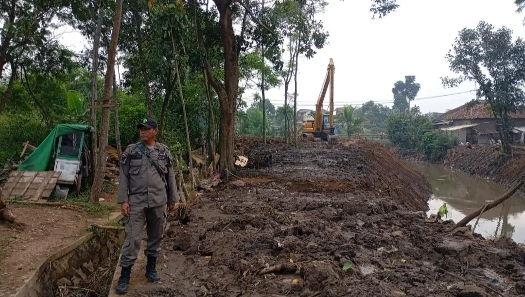 Normalisasi Sungai Cisunggalah Dikebut, Banjir di Solokanjeruk Ditargetkan Teratasi