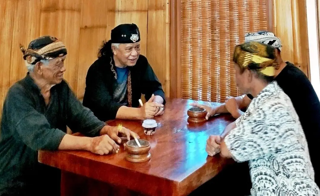 Abah Anton Charliyan dan Tim Majelis Adat Sunda Serap Aspirasi Warga Kampung Naga, Soroti Ancaman Banjir hingga Kesejahteraan
