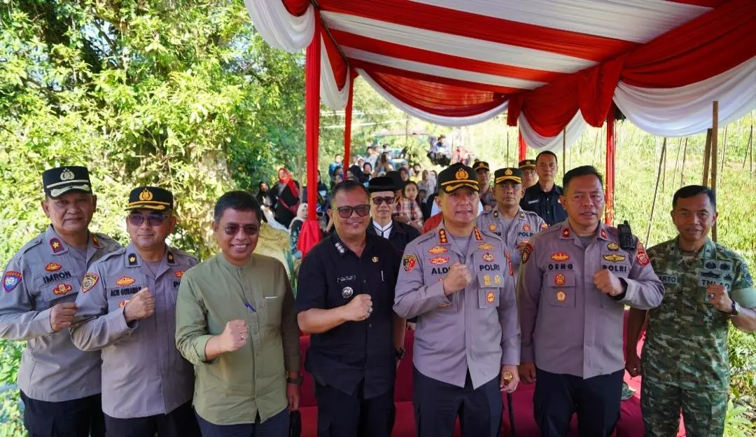 Polisi Resmikan Revitalisasi Jembatan Leuwi Kuya Soreang, Jadi Ikon Baru dan Daya Tarik Warga