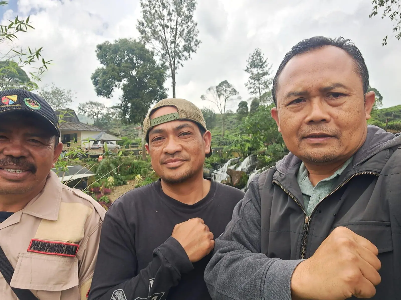 Perkuat Sinergitas, Camat Panpan Risvan Sapa Warga hingga Jalin Silaturahmi Dengan Perangkat Desa 