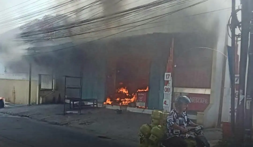 Diduga Gara-Gara Rokok, Dua Ruko di Solokanjeruk Ludes Dilalap Api dalam Sejam