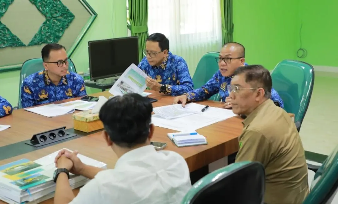 Respons Cepat Pemkab Bandung Pasca Ambruknya Pasar Soreang, Pastikan Korban Tertangani dan Pedagang Terlindungi