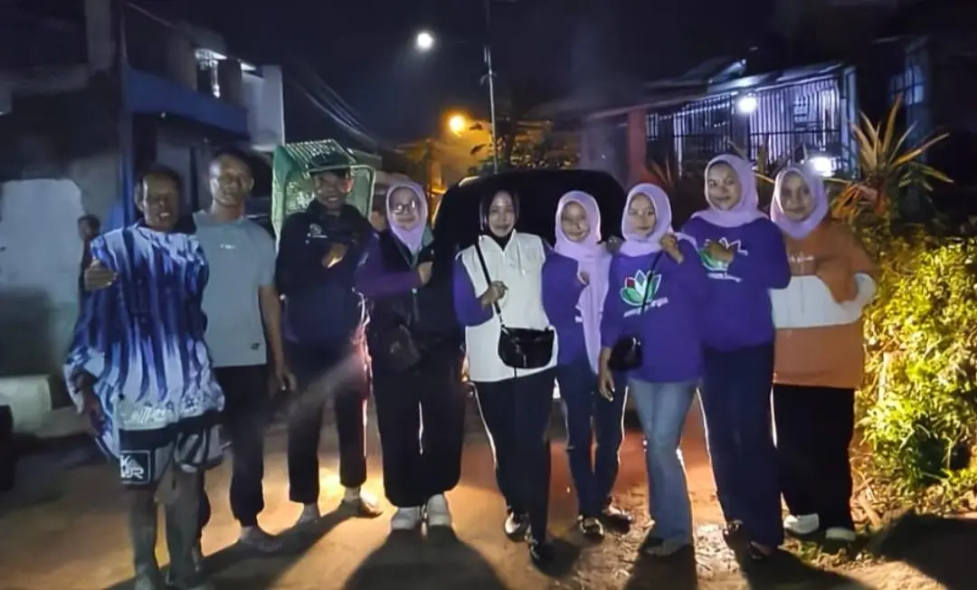 Renie Rahayu Turun Langsung Sahur On The Road di Lokasi Banjir Solokanjeruk, Tegaskan DPRD Hadir untuk Warga Terdampak