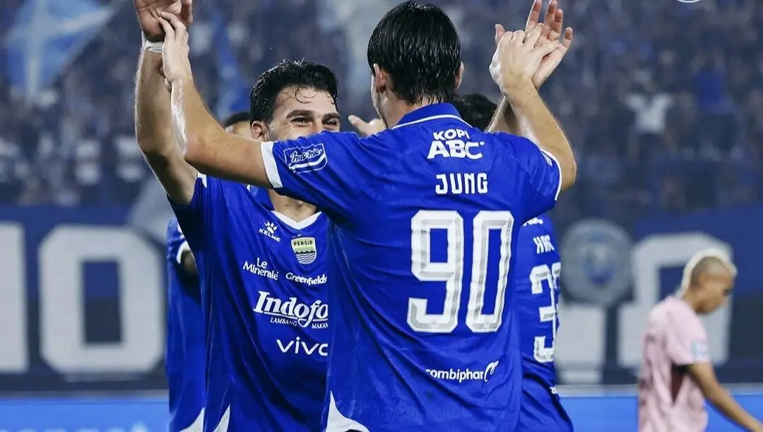 Andrew Jung Menggila di GBLA! Persib Hancurkan Persik 3-0 dan Kian Kokoh di Puncak
