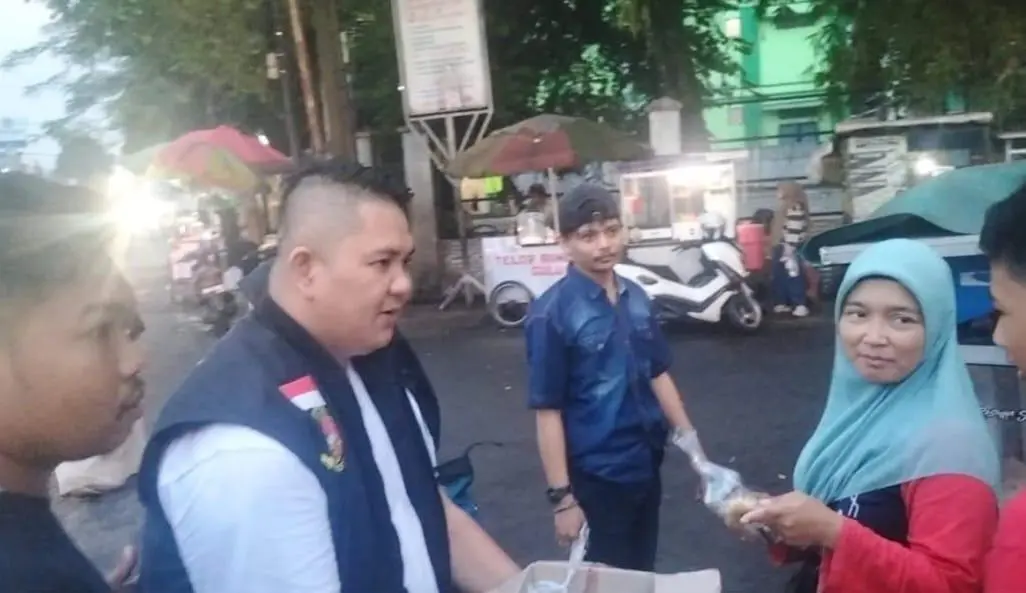 Ketua WN 88 Sub Unit 02 Bogor Raya Rian Herdiansyah Pimpin Aksi Sosial, 500 Takjil Dibagikan untuk Pengguna Jalan di Dr. Semeru