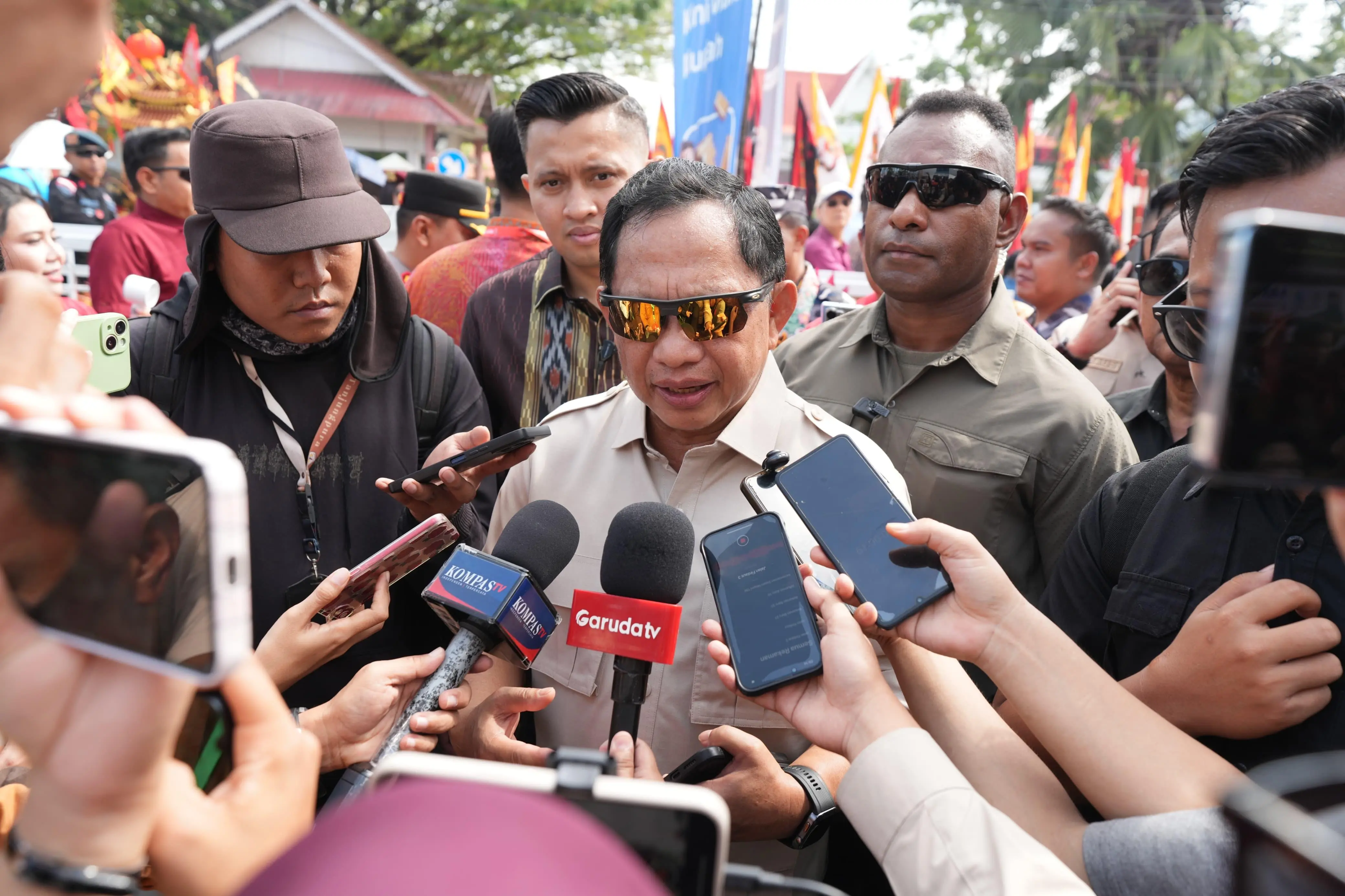 Mendagri Apresiasi Kemeriahan dan Toleransi di Perayaan Imlek dan Festival Cap Go Meh 2026 Singkawang
