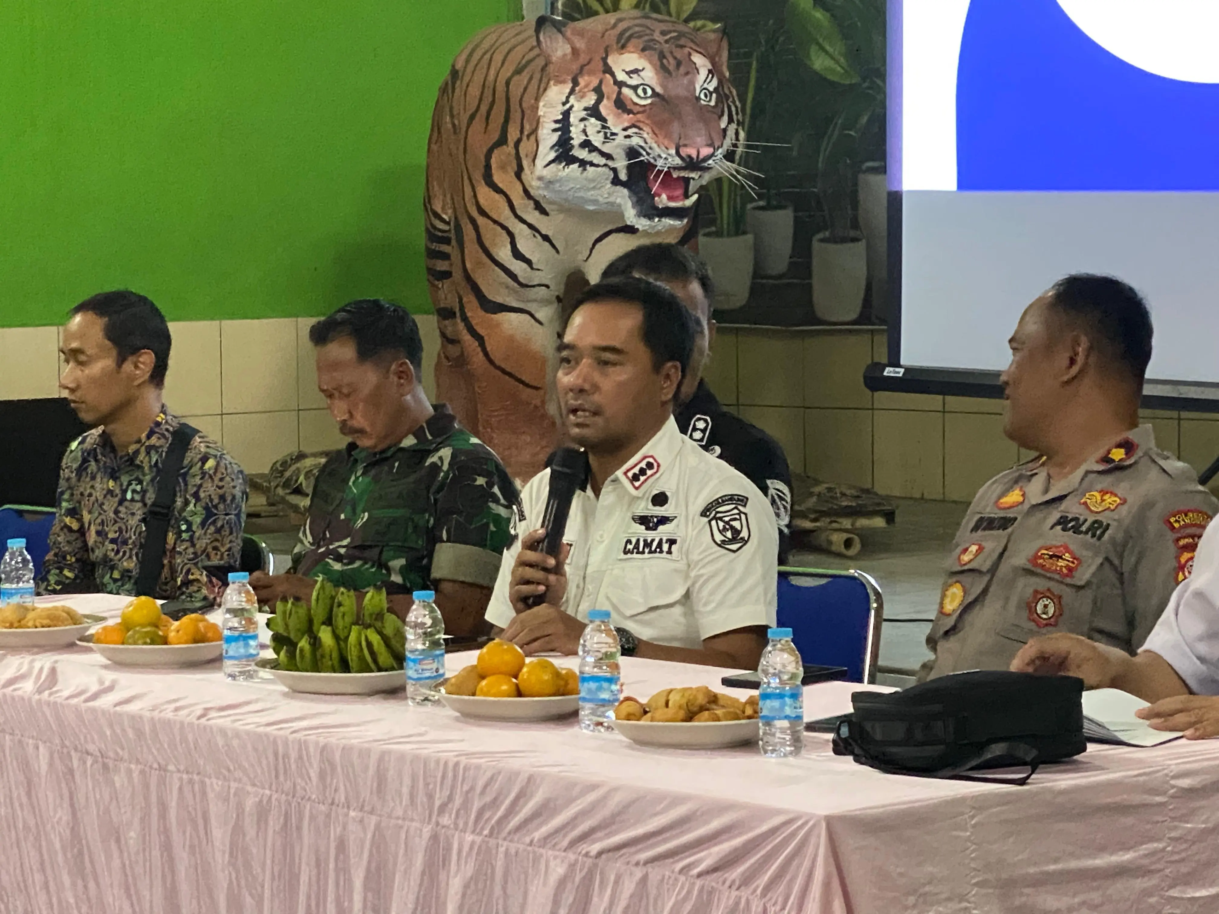 Tindak Lanjut Arahan Bupati, Musdes Penanggulangan Banjir Bandang Digelar di Bojong Majalaya