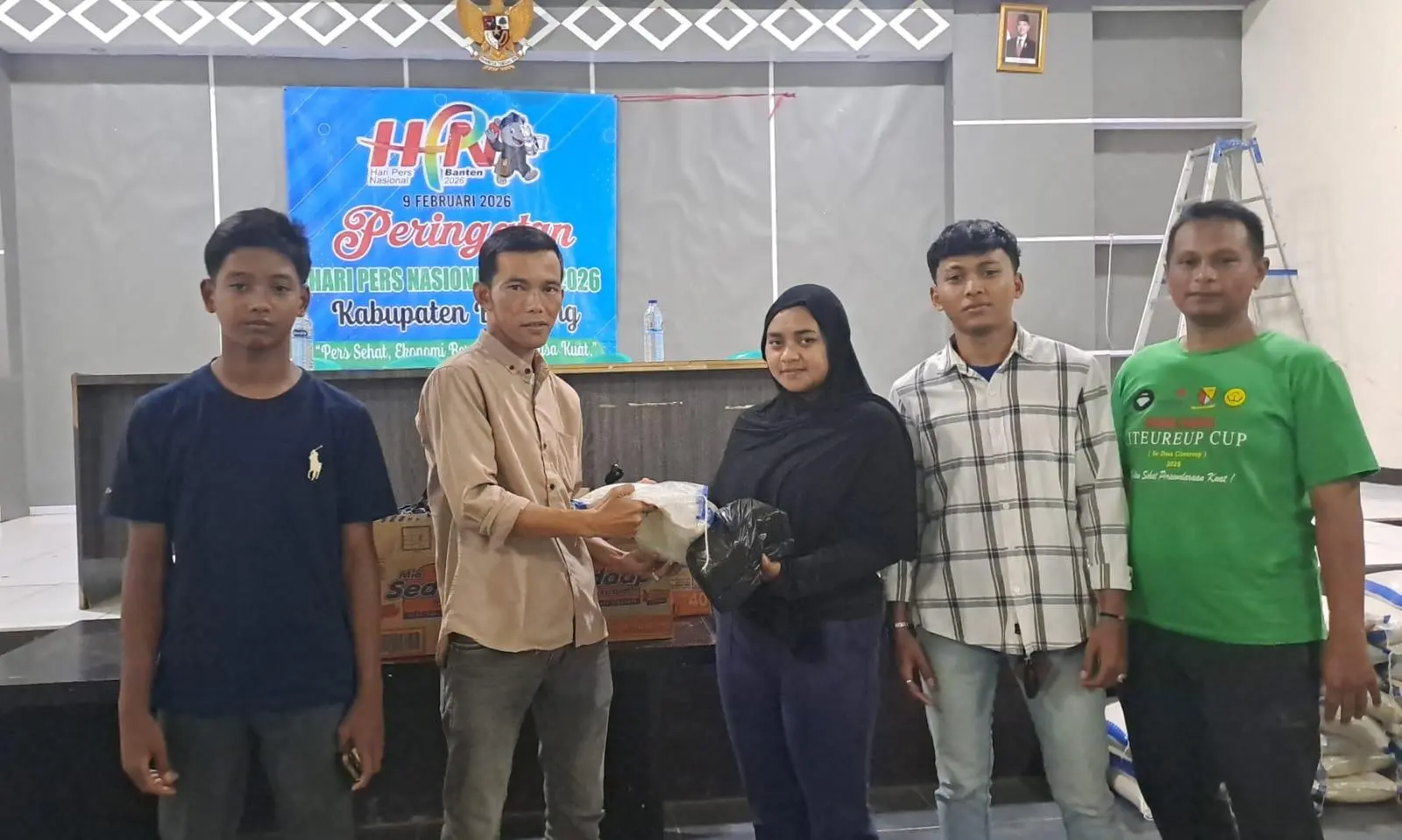 Sinergi Membangun Daerah: PRIMA Citeurep Dukung Aksi Sosial Insan Pers Kabupaten Bandung di Desa Tribakti Mulya
