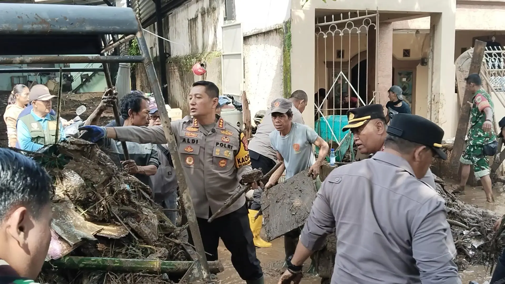 Banjir RW 01 Desa Bojong Majalaya Surut, 280 KK Terdampak dan 12 Rumah Rusak