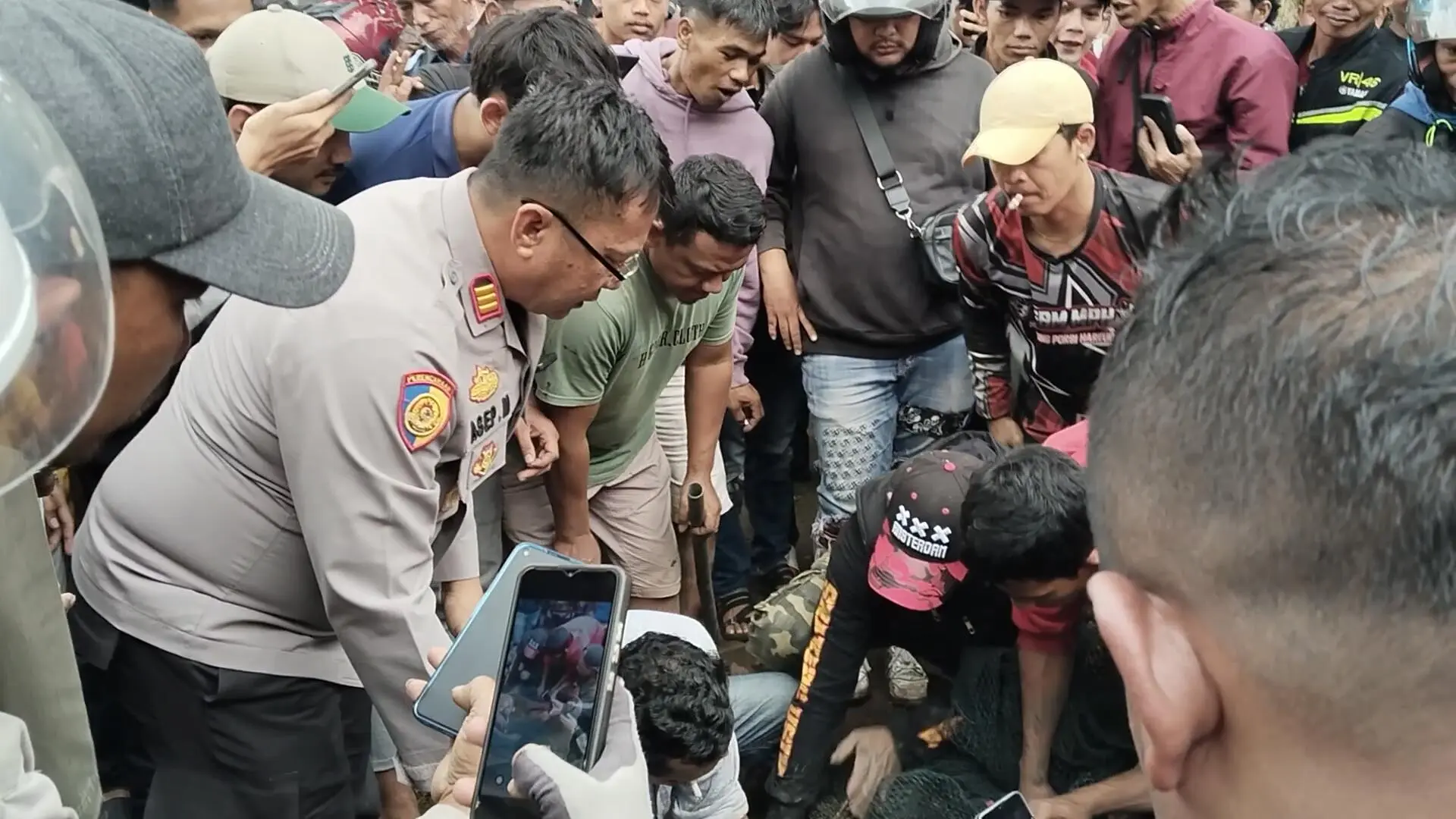 Ratusan Warga Pasar Maruyung Geger, Macan Tutul Masuk Permukiman, Dua Warga Luka