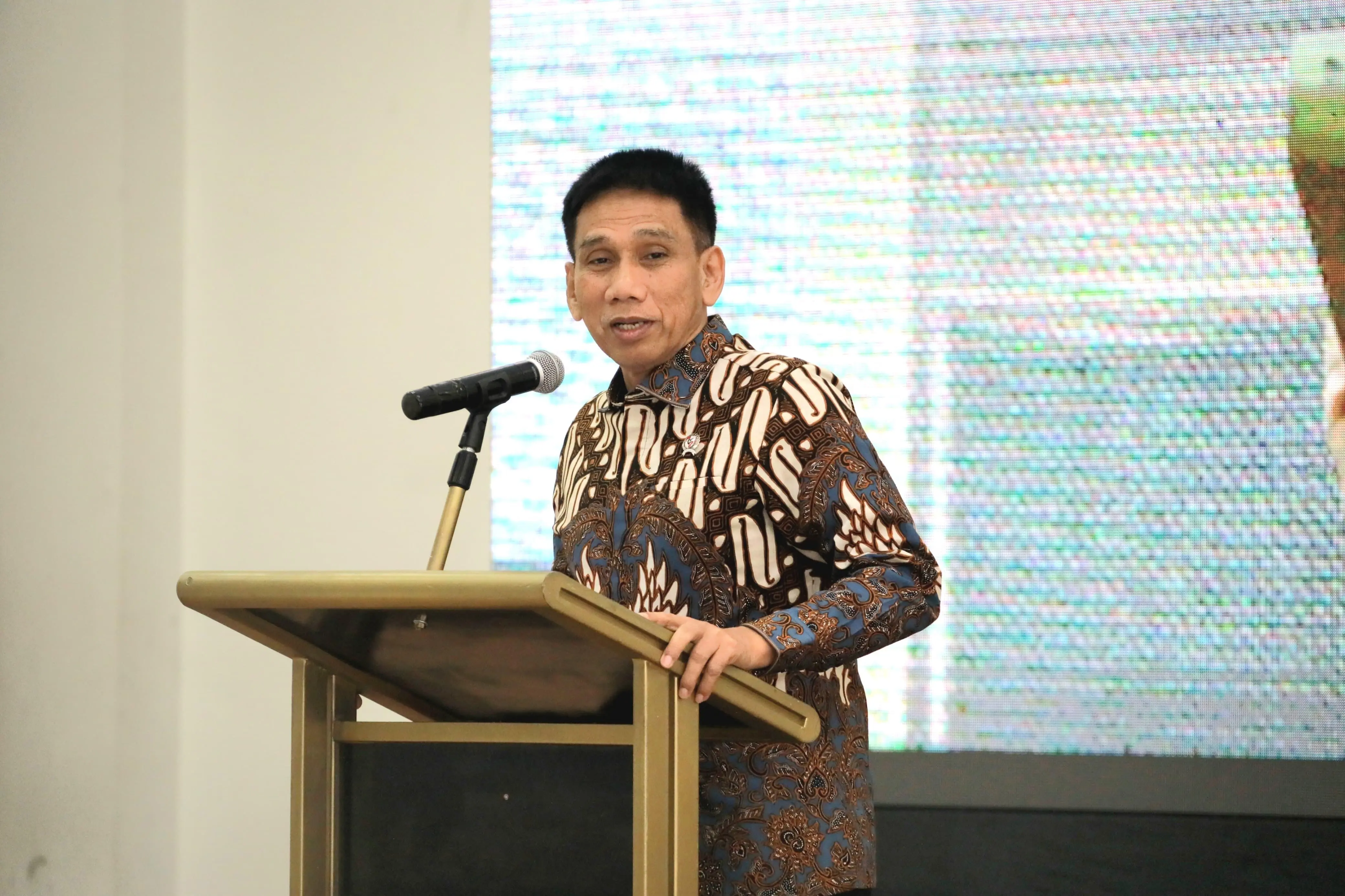 Tutup Orientasi PPPK, Wamendagri Wiyagus Ajak ASN Kemendagri dan BNPP Tingkatkan Pelayanan