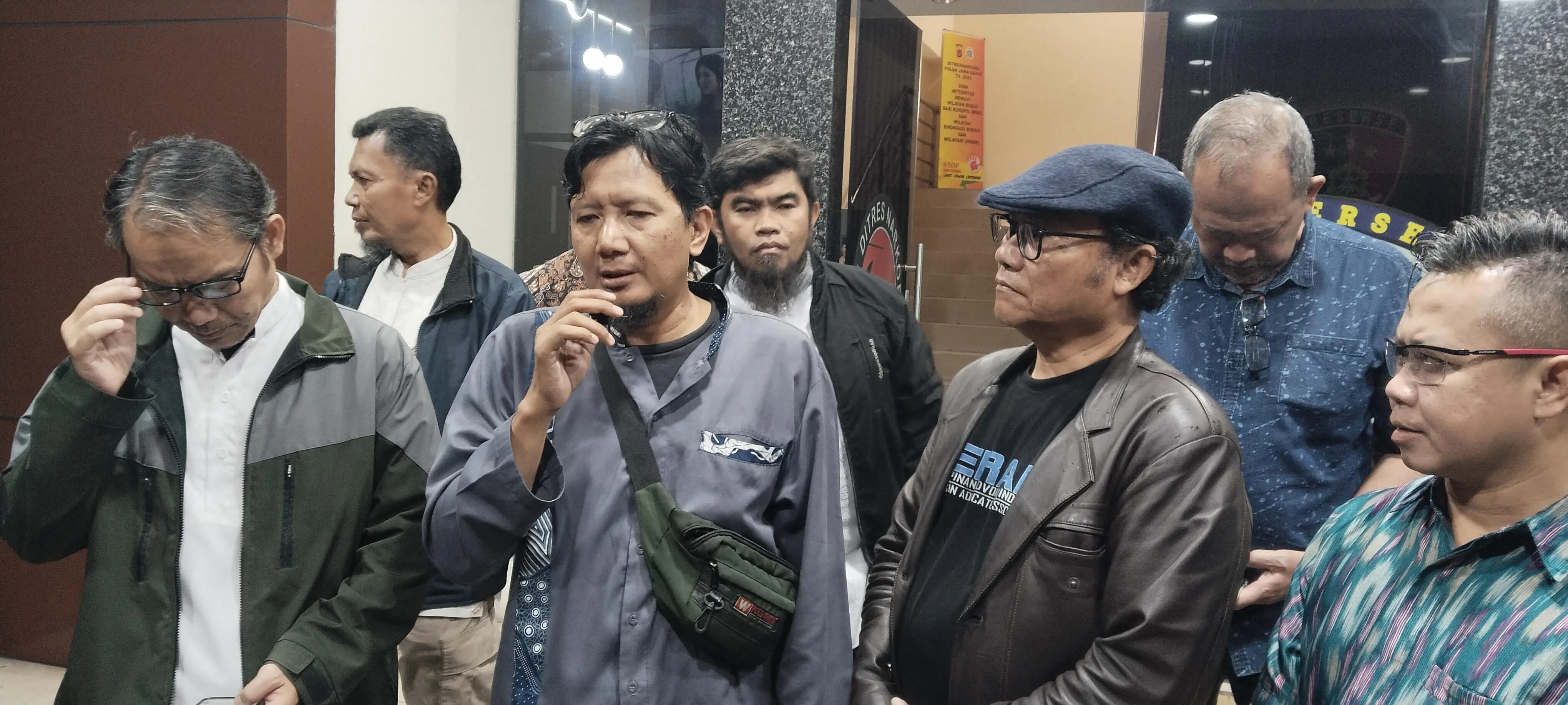 AMPUH Didampingi Aliansi Advokat Bandung Bergerak Laporkan Abu Janda ke Polda Jabar, Narasi “Darurat Kristenfobia” Dinilai Provokatif