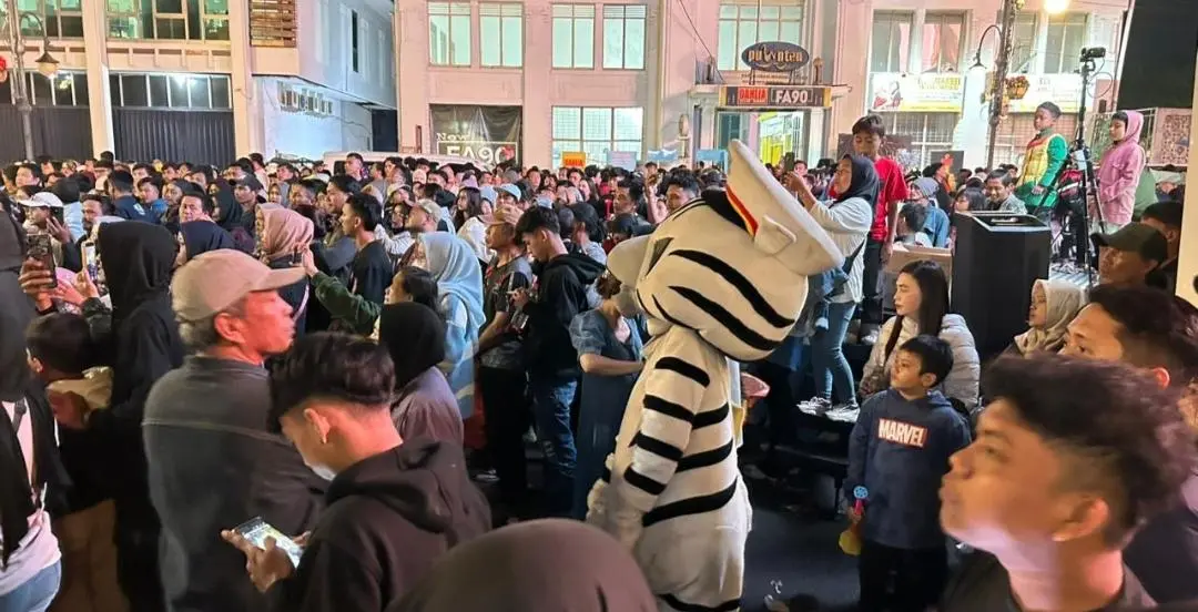 Polda Jabar Hadirkan Maskot Lantas, Ciptakan Suasana Humanis dan Menghibur di Malam Tahun Baru