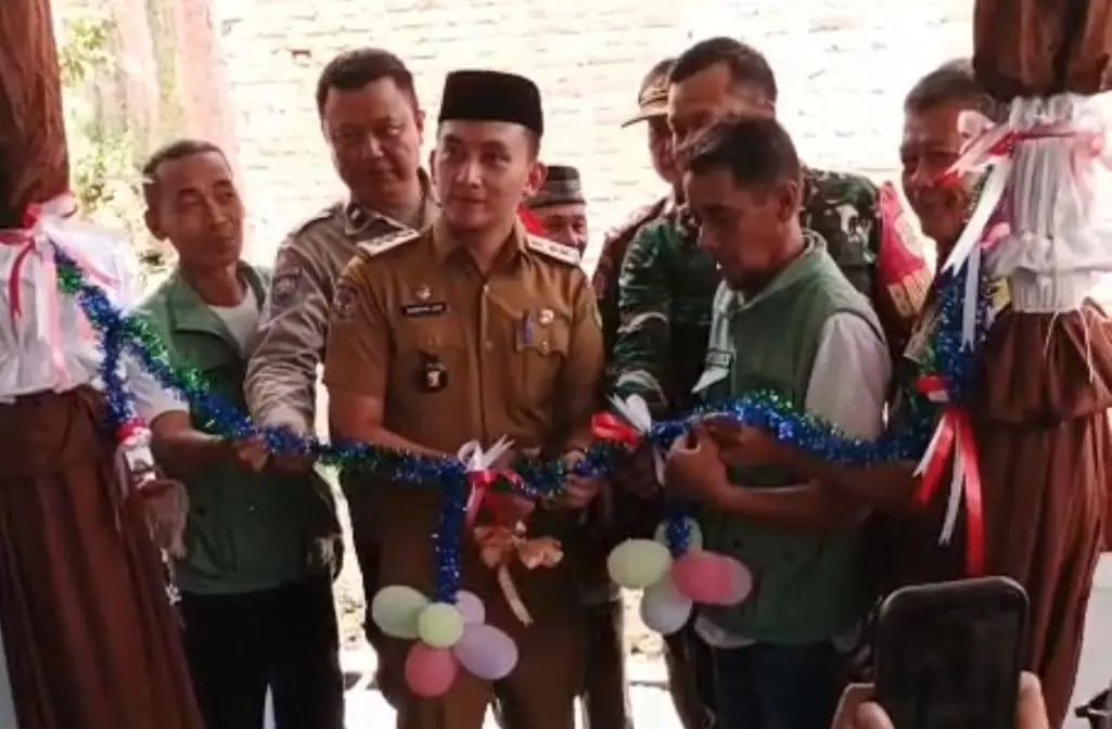 Gandung Audi Resmikan Kantor RW 03 Palasari, Akses Jalan Gang Kini Lebih Layak