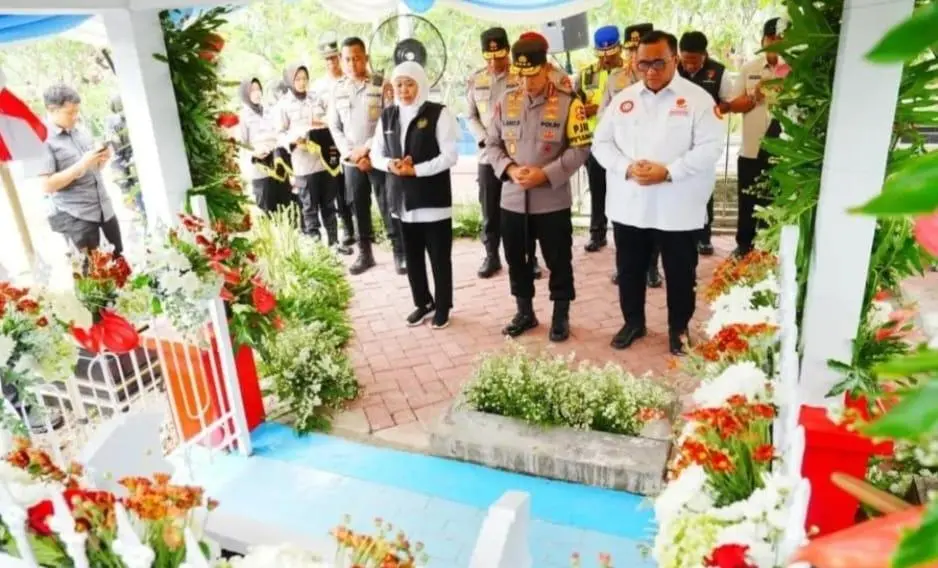 Ziarah ke Makam Marsinah, Kapolri Listyo Sigit Abadikan Jejak Perjuangan Lewat Pembangunan Museum di Nganjuk