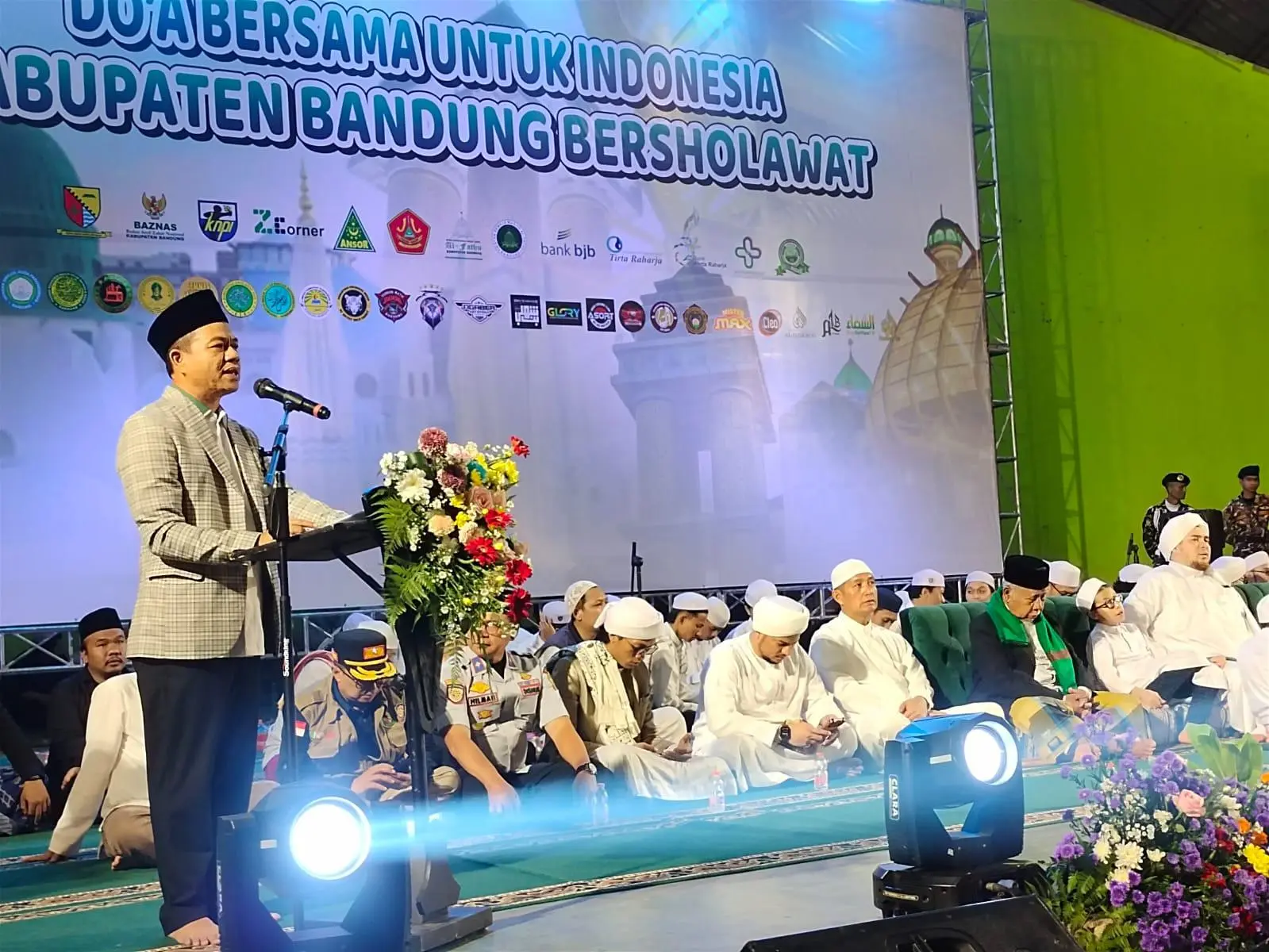 Bupati Bandung Ajak Jemaah dan Habib Berdoa untuk Kebaikan dan Keselamatan Indonesia