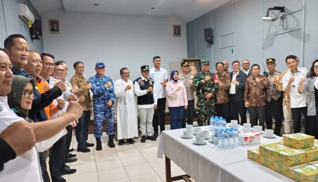 Kang DS, Semoga Umat Kristiani Yang Merayakan Natal dan Tahun Baru Nanti Selalu Ada Dalam Lindungan Yang Maha Kuasa