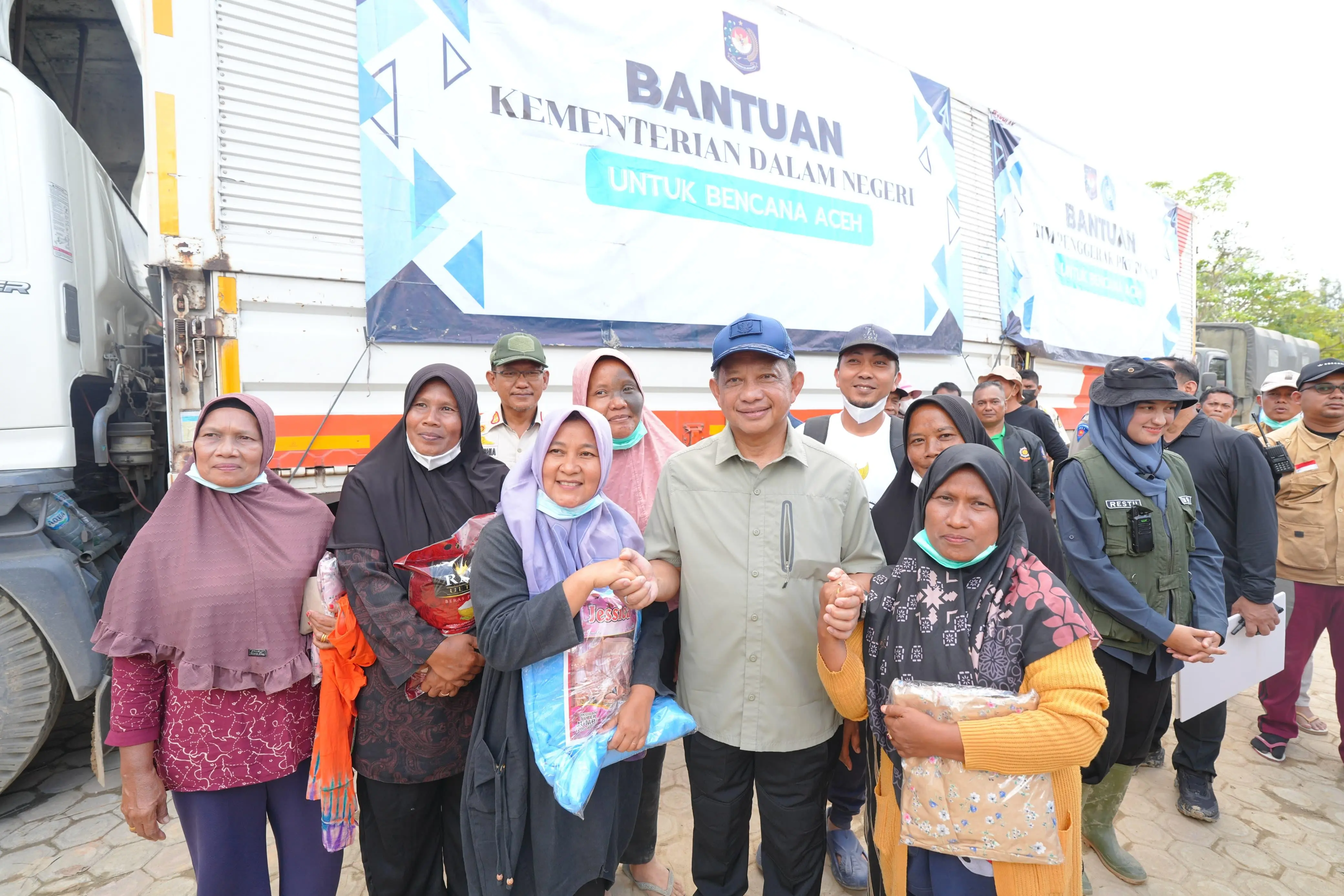 Mendagri Serukan Percepatan Pembersihan Sisa Banjir dan Pembangunan Hunian Tetap di Aceh Tamiang