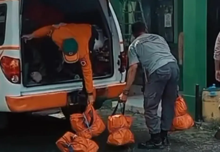 BPBD Kabupaten Bandung Salurkan Logistik ke Wilayah Terdampak Banjir dan Longsor