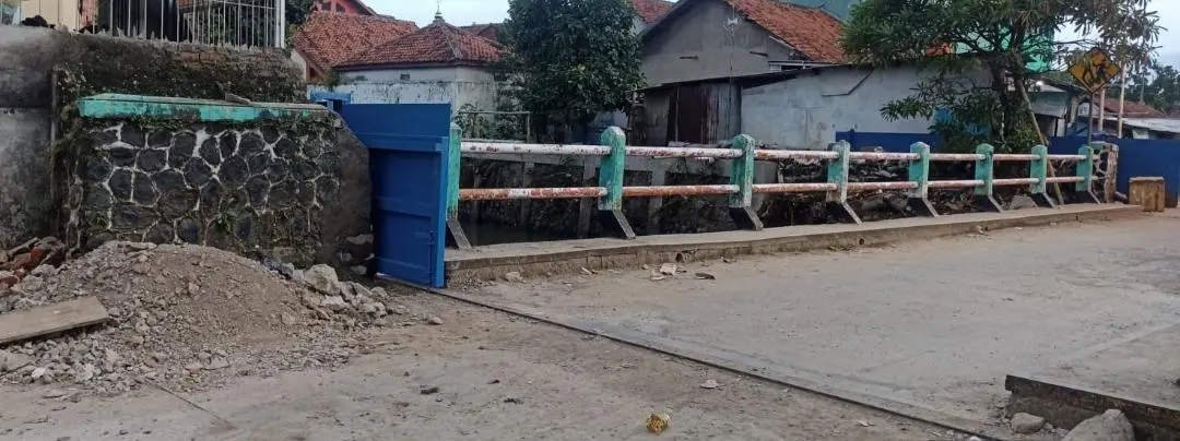 Pintu Jembatan Sungai Ci Geude Diperbaiki, Warga Merasa Aman dan Ucapkan Terima Kasih kepada Bupati Kang DS