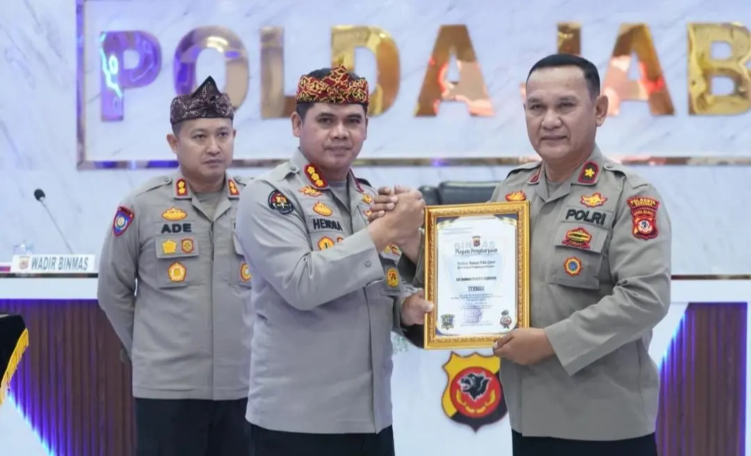 Sat Binmas Polresta Bandung Raih Penghargaan Terbaik Dalam Pelaporan Kegiatan Tahun 2025