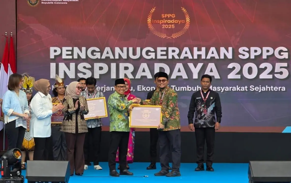 Jadi SPPG Penggerak Ekosistem MBG, Kopontren Al Ittifaq Rancabali Raih Penghargaan Inspiradaya 2025