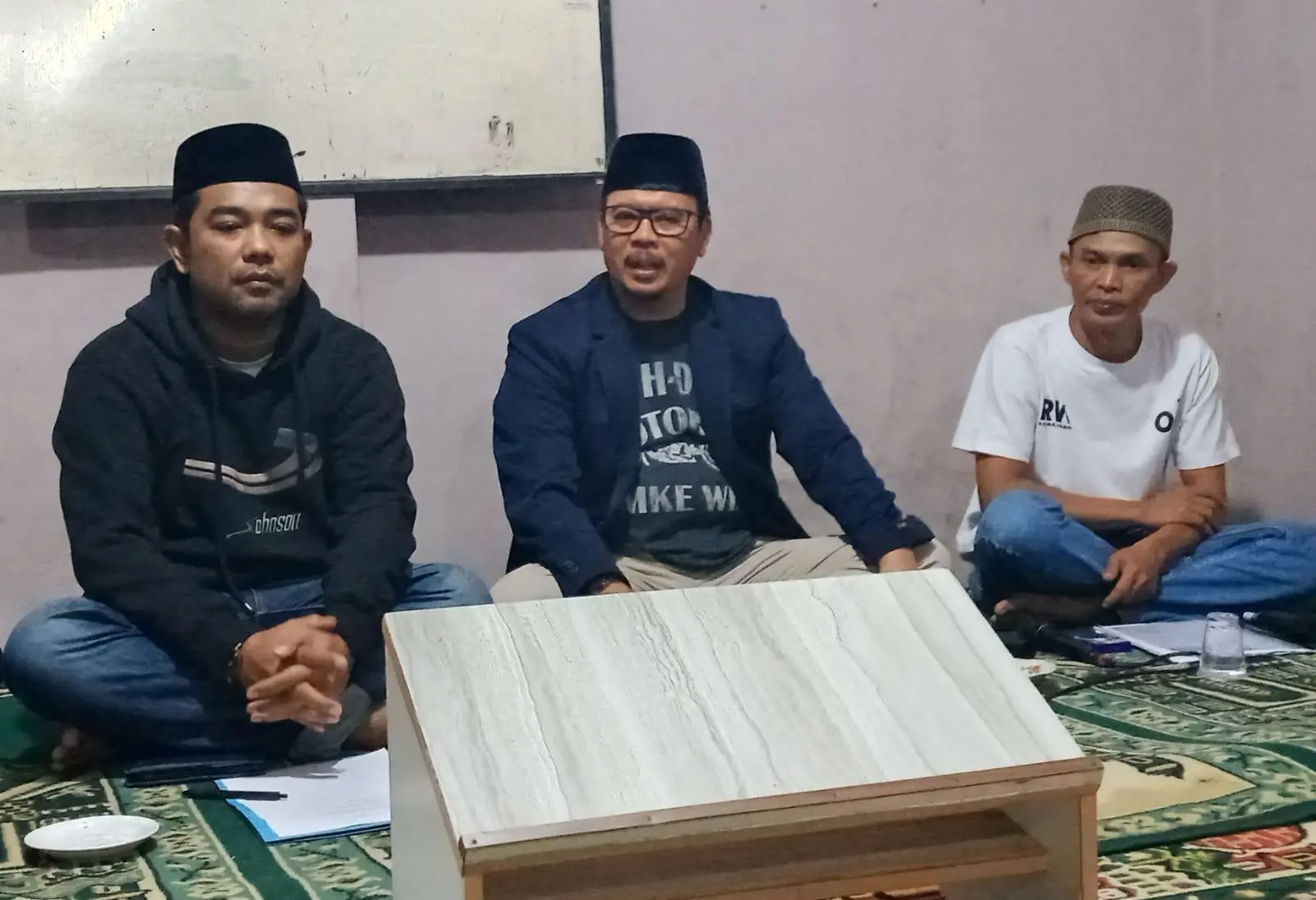 Kades Gandasari Lantik Ketua RW 04 dan Enam Ketua RT Baru