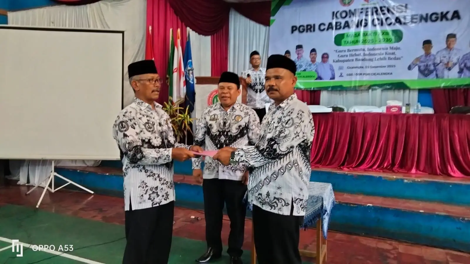 PGRI Cicalengka Tetapkan Kepengurusan Baru Masa Bakti 2025–2030