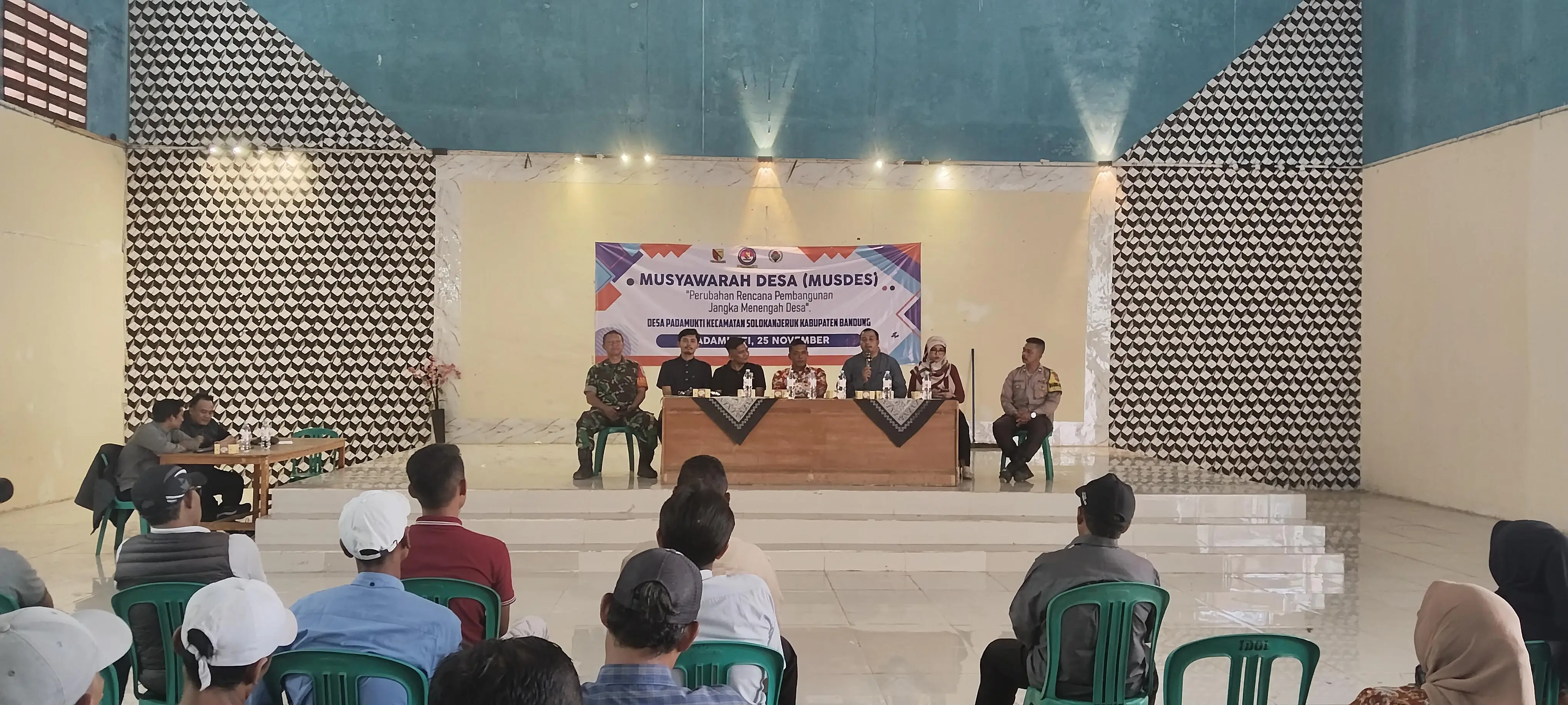 Pemdes Padamukti Gelar Musdes Bahas Perubahan RPJMDes hingga 2027