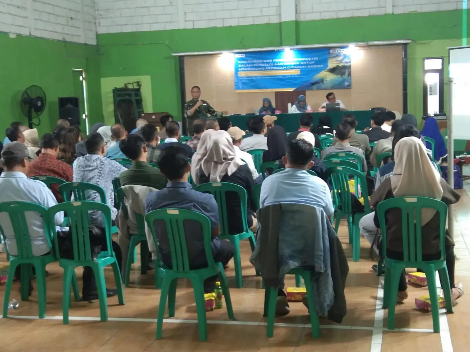 Tak Segan Tutup Pembuangan Limbah, Satgas Citarum Harum Tegas pada Industri Bandel