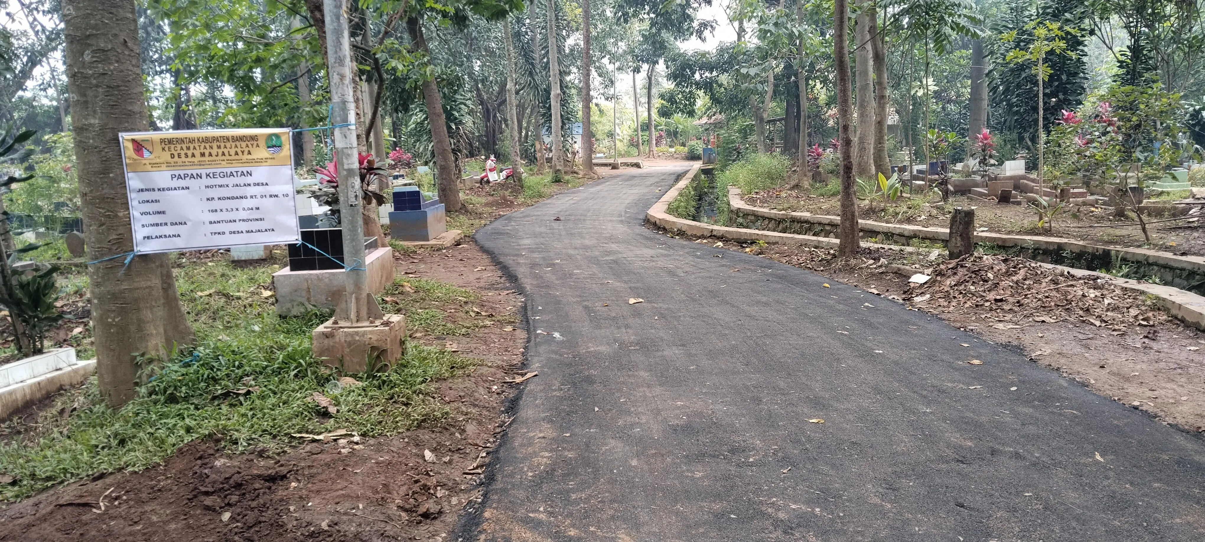 Warga Antusias Sambut Pembangunan Jalan Hotmix di Kampung Kondang, Desa Majalaya