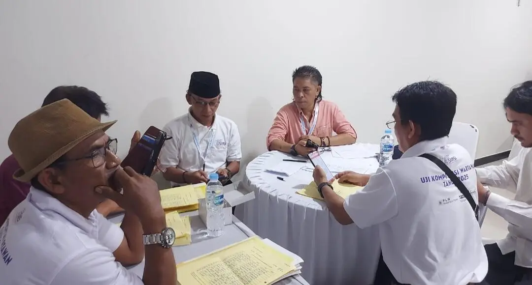 H.Tri Rahmanto Apresiasi 14 Wartawan Kabupaten Bandung Lulus UKW 2025