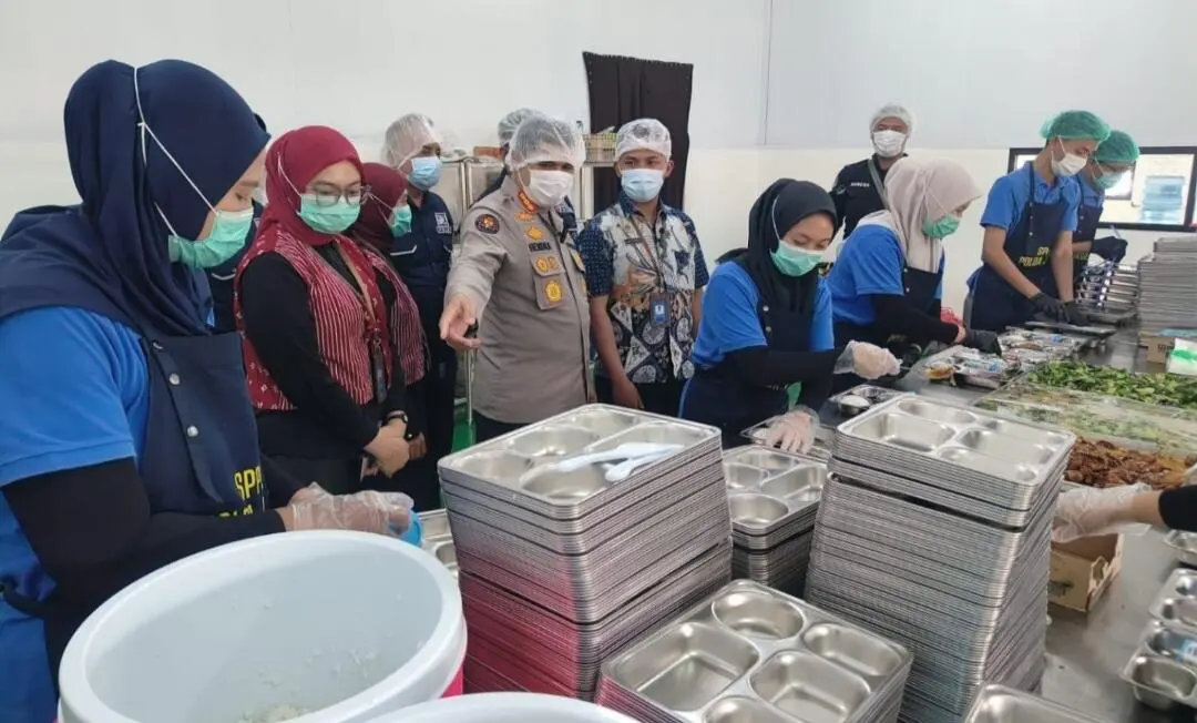 Polda Jabar Pastikan Program MBG di Arcamanik Berjalan Baik dan Tepat Sasaran