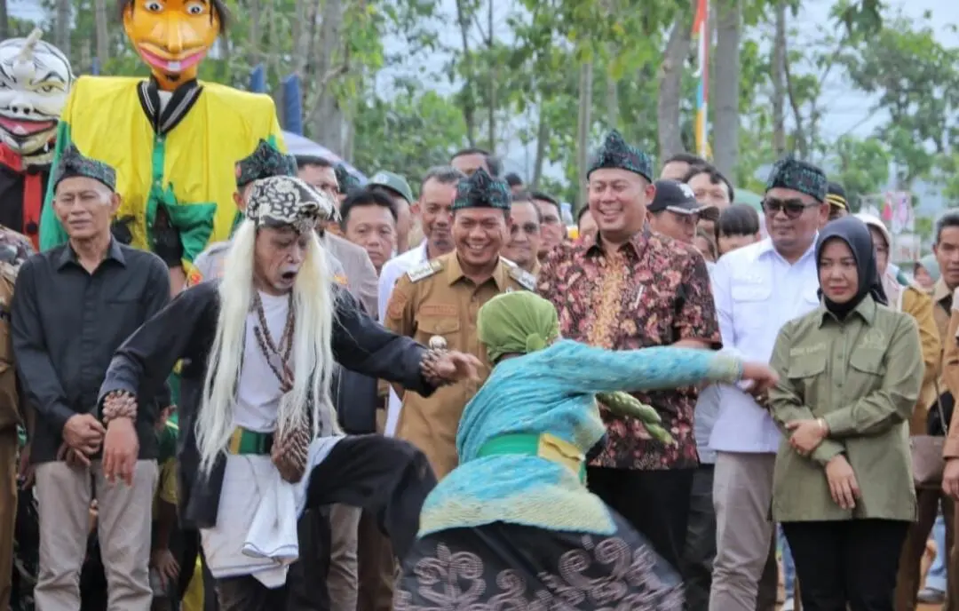 Cucun Ahmad Syamsurijal Ajak Masyarakat Bandung Ngrawat Lembur