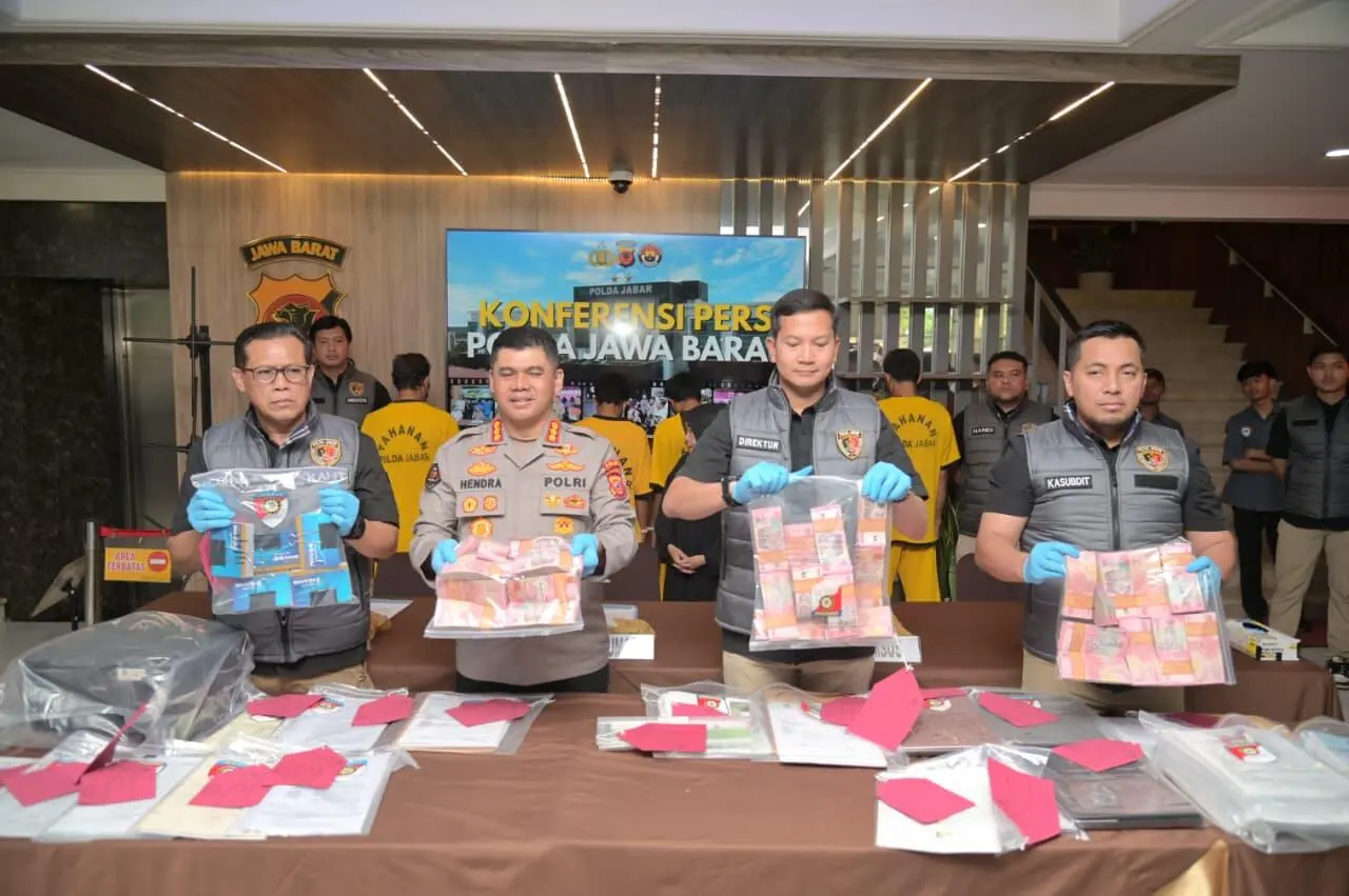 Polda Jabar Ungkap Korupsi Dana Bantuan Wirausaha Baru COVID-19 di Karawang
