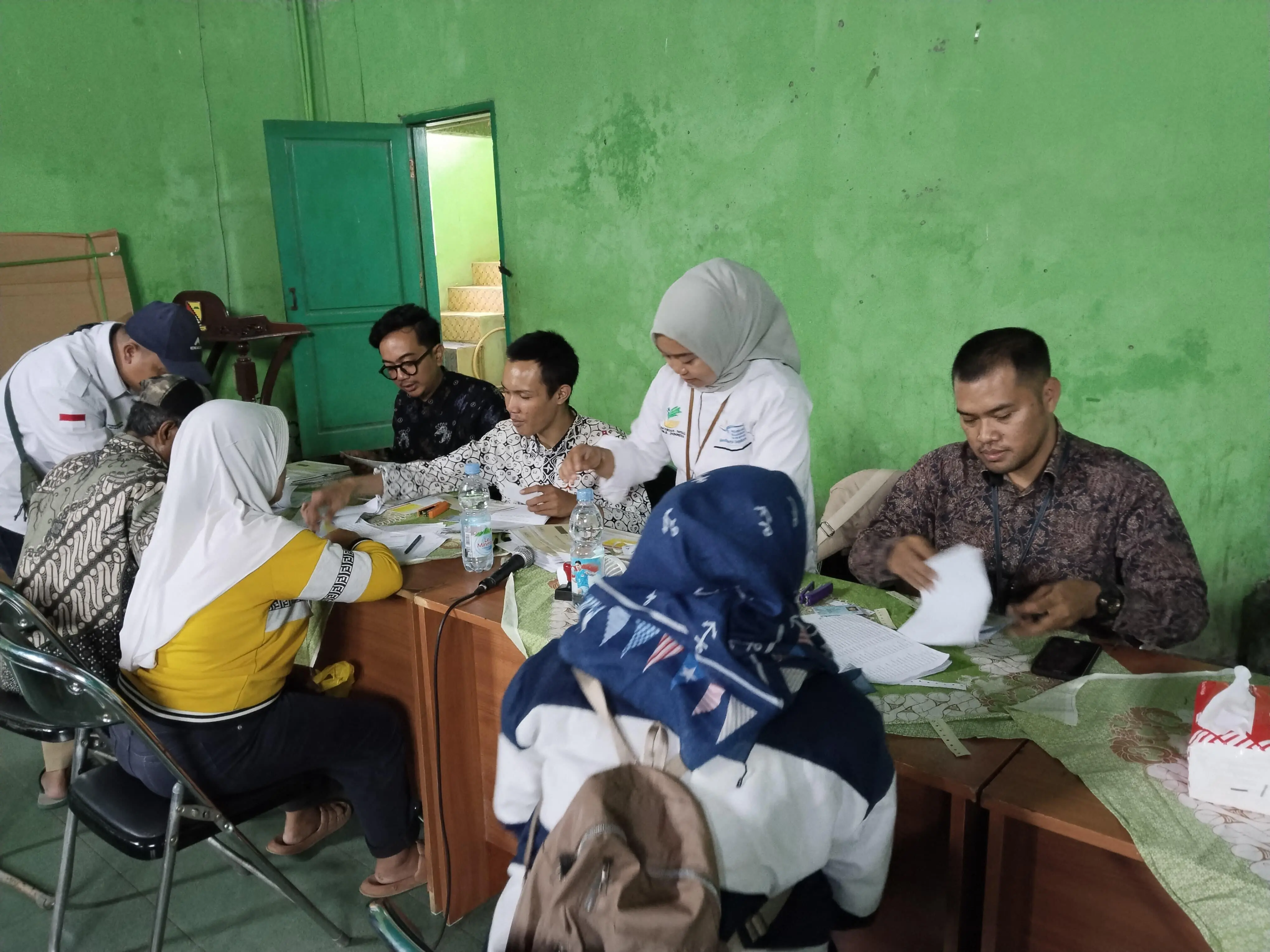 Penyaluran KKS Baru untuk 269 Penerima di Kecamatan Solokanjeruk Berjalan Lancar