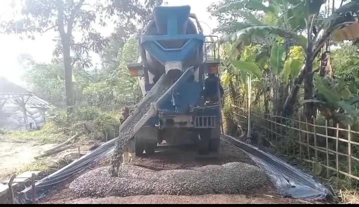 Warga Desa Mekar Wangi Ucapkan Terimakasih Kepada Ketua DPRD Kabupaten Bandung Atas Pembangunan Jalan Cor Beton di Kecamatan Ibun