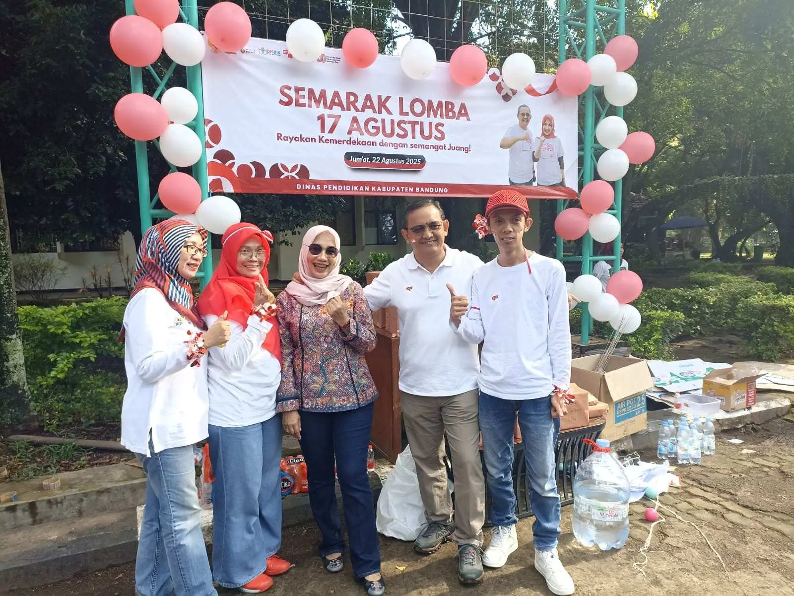 Kompak & Seru! Lomba HUT RI Bareng Kadisdik Asep di Dinas Pendidikan Kabupaten Bandung