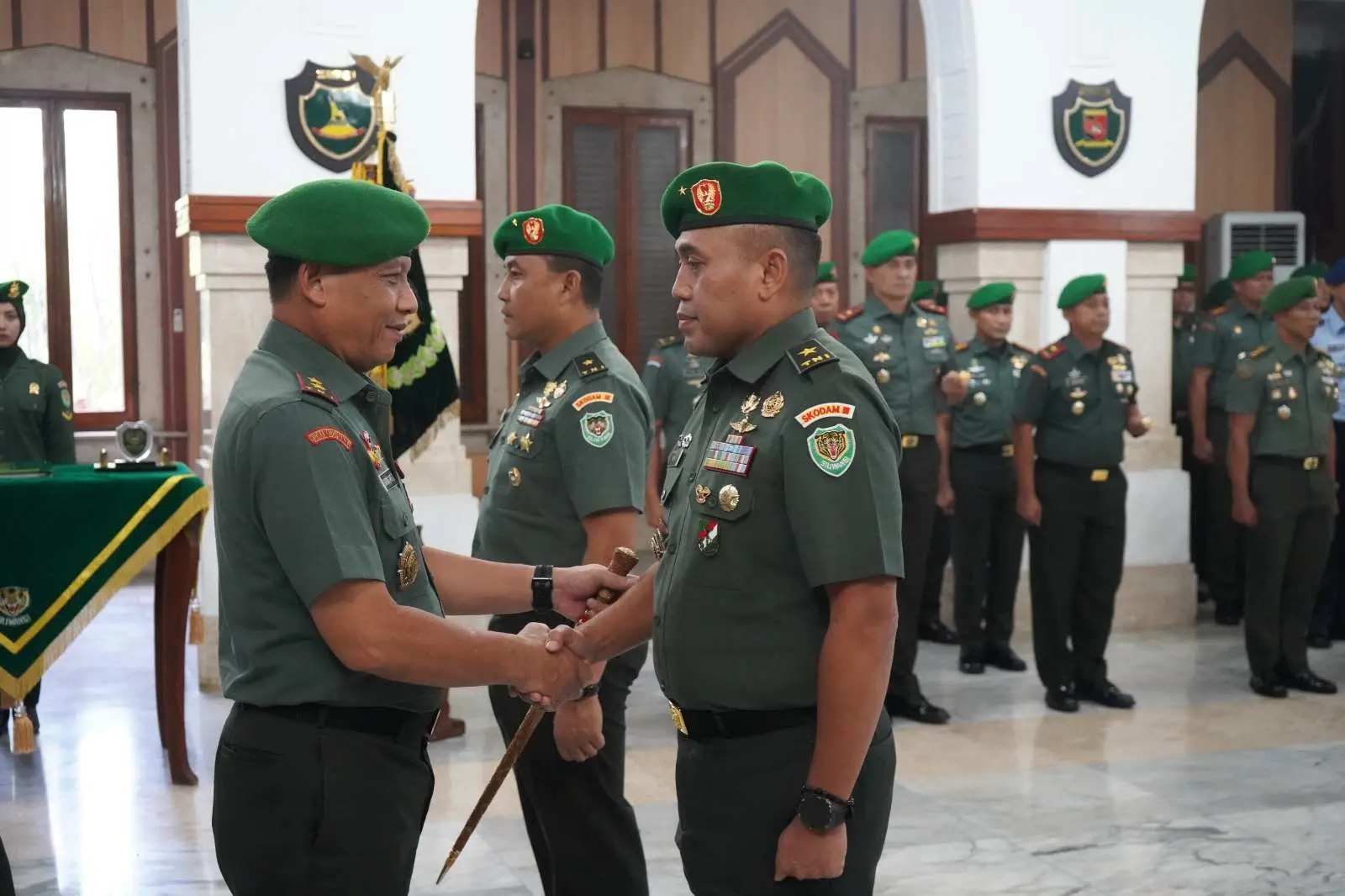 Pangdam III/Siliwangi Pimpin Tradisi dan Sertijab Kasdam
